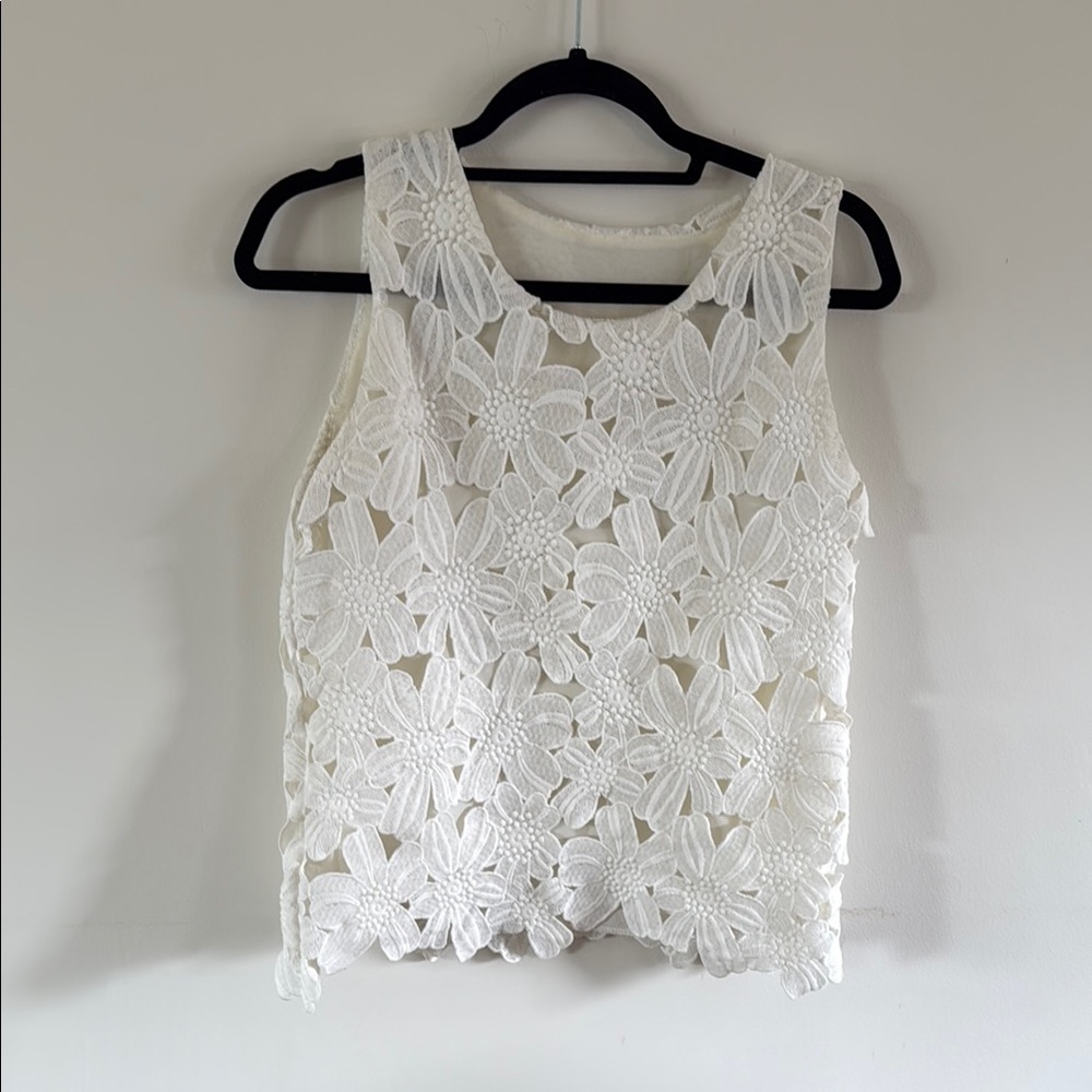 Floral Lace Sleeveless Top - White